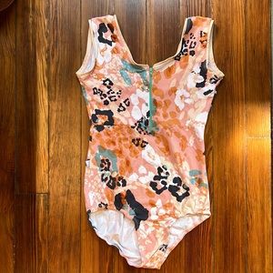 Rae boutique super comfy fun print Leo S